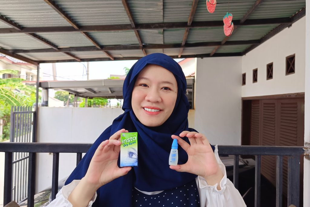 insto dry eyes solusi mata kering
