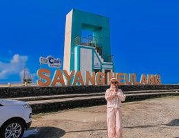 Pantai Sayang Heulang