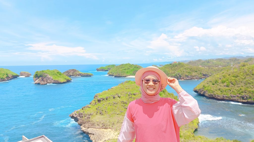 Rekomendasi Wisata Pacitan Pantai Kasap