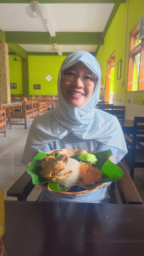 Ayam Lodho Pak Yusuf Trenggalek