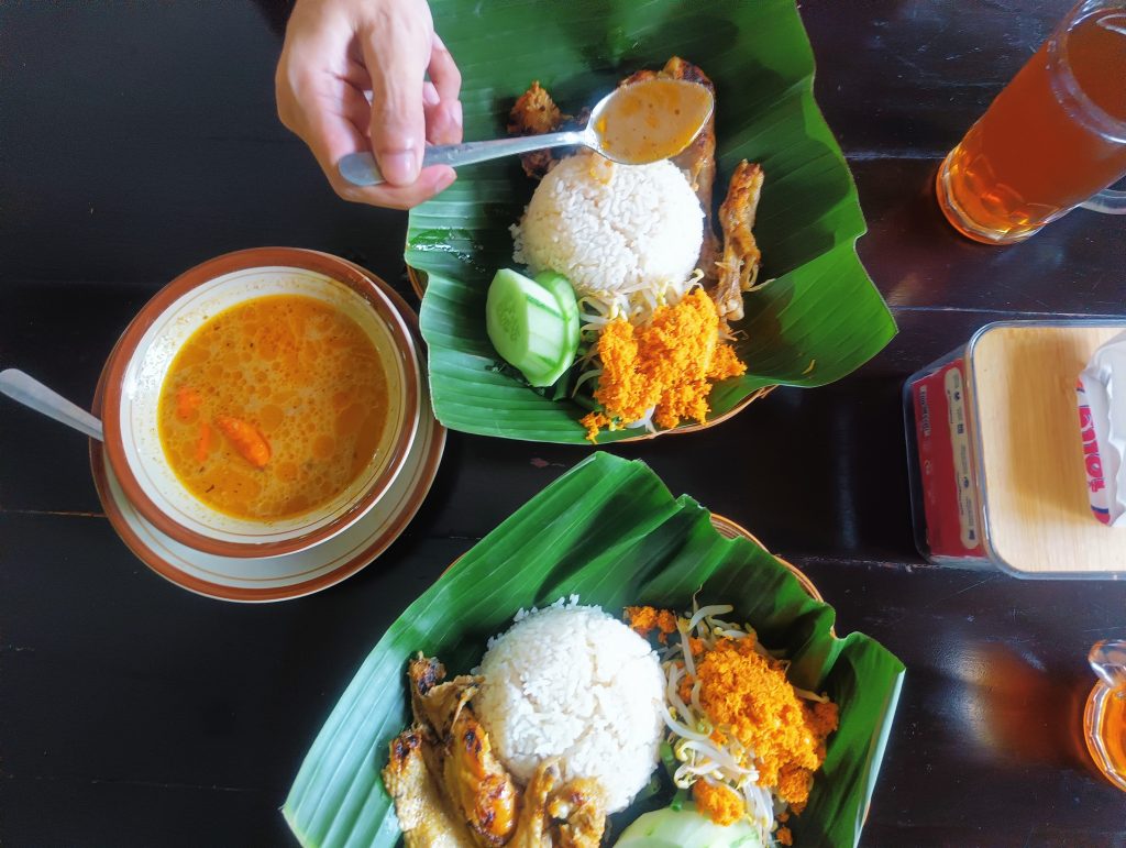 Ayam Lodho Pak Yusuf Trenggalek