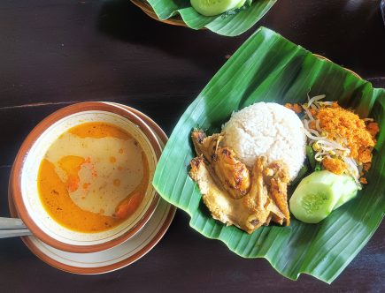 Ayam Lodho Pak Yusuf Trenggalek